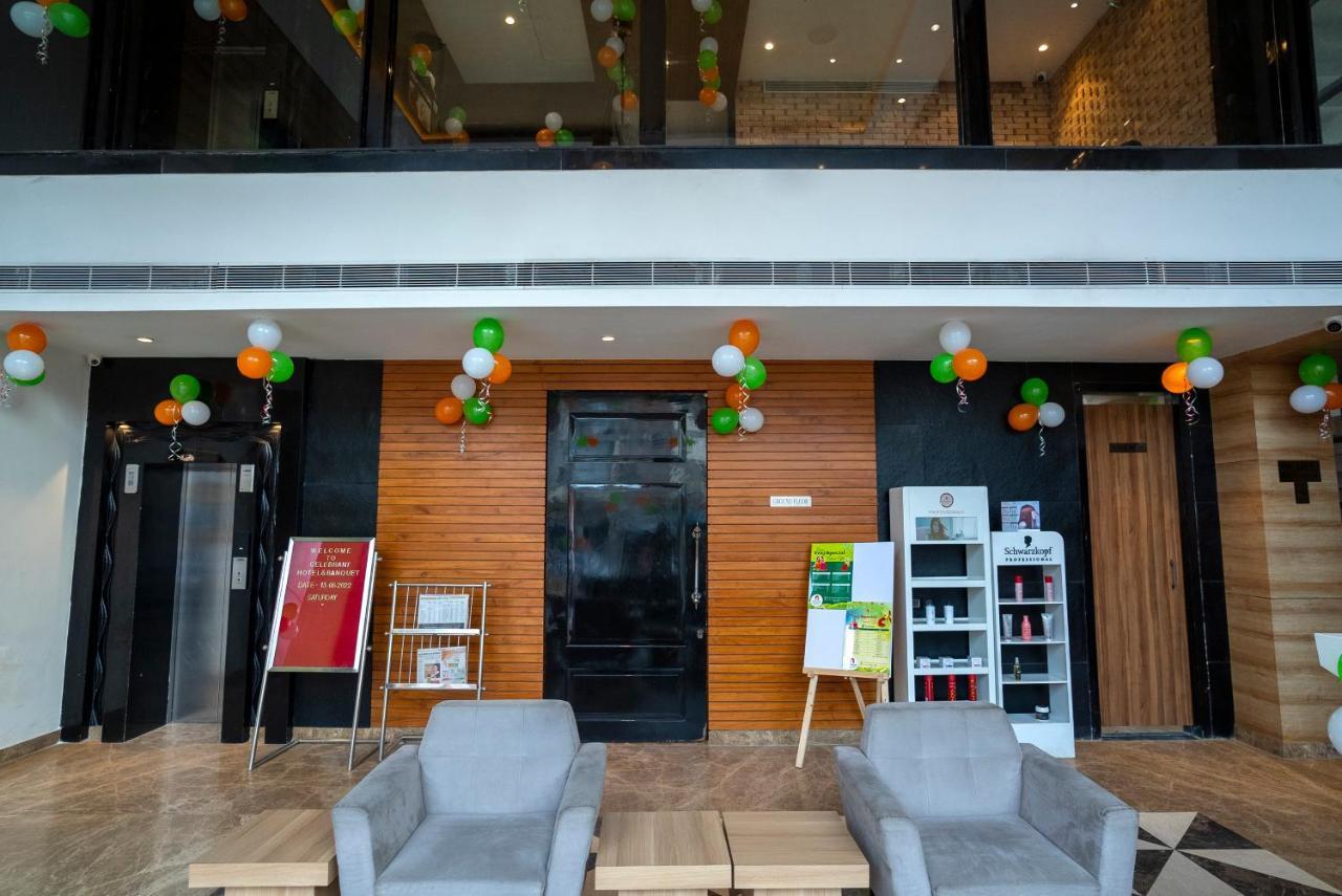 Celebrant Hotel バラナシ エクステリア 写真